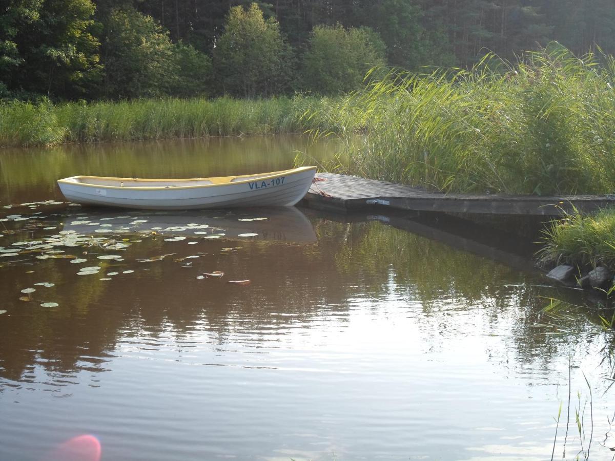 Tihase Puhkemajake Pärnu Esterno foto