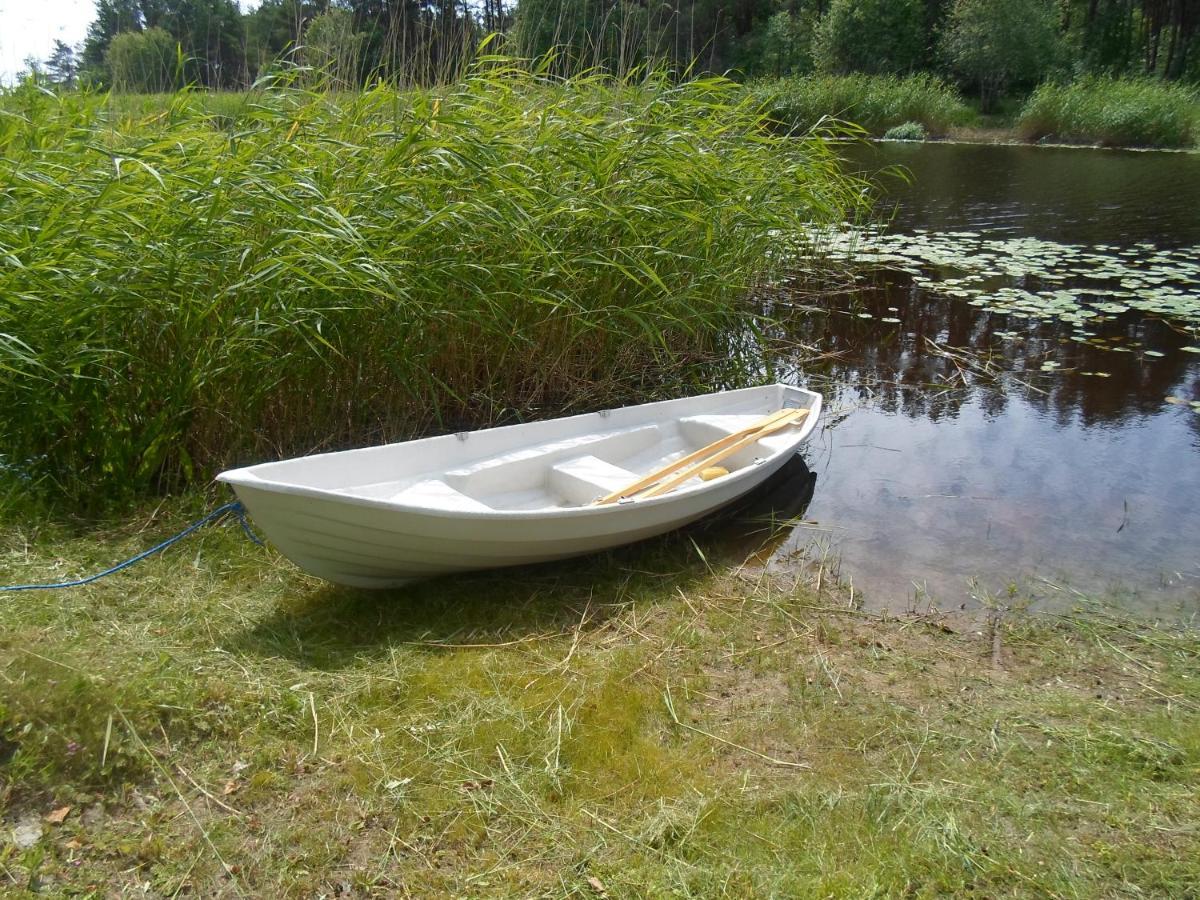 Tihase Puhkemajake Pärnu Esterno foto