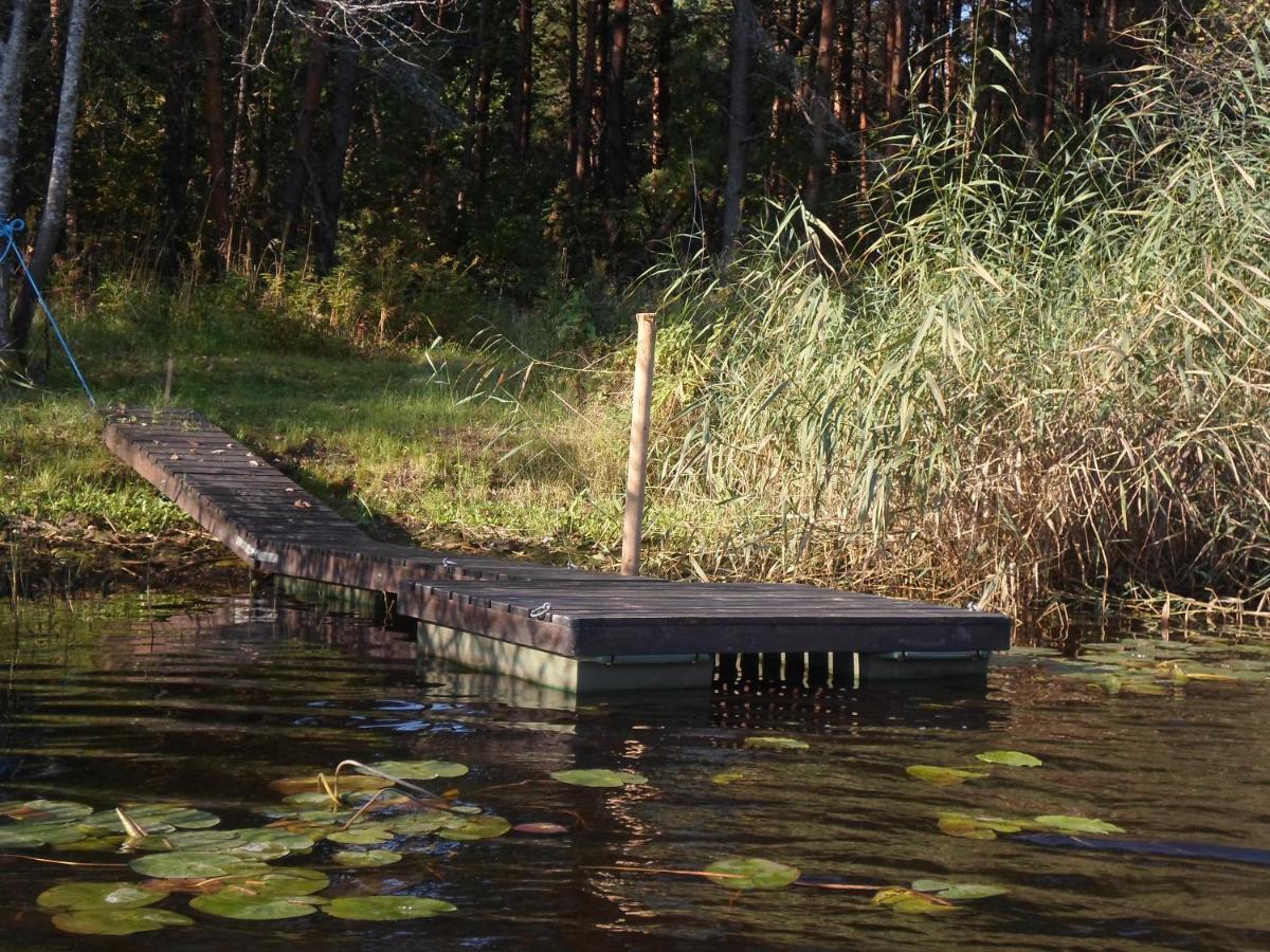 Tihase Puhkemajake Pärnu Esterno foto